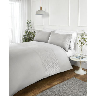 Nova Cotton Blend Geometric Duvet Cover Set