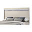 Grand lit gris au look contemporain et minimaliste, décorations de tête de lit à DEL intégrées, cadre en bois avec éclairage de style sur la tête,-130082230