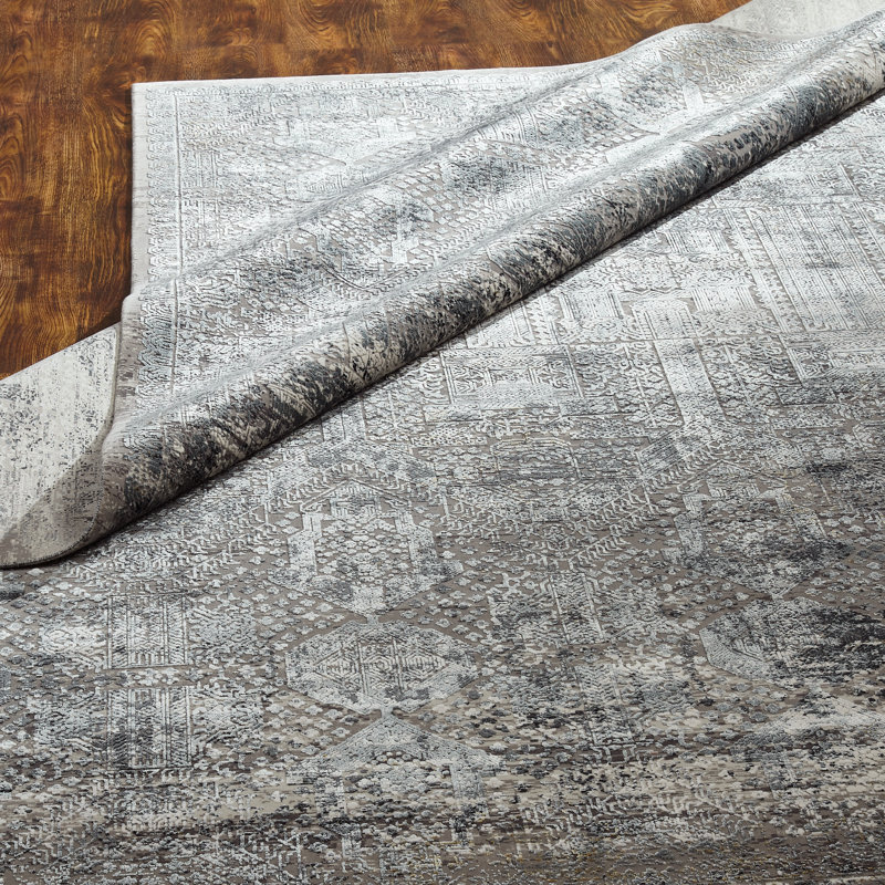 Synthetic Indoor Rug, Rectangle 5' x 7'