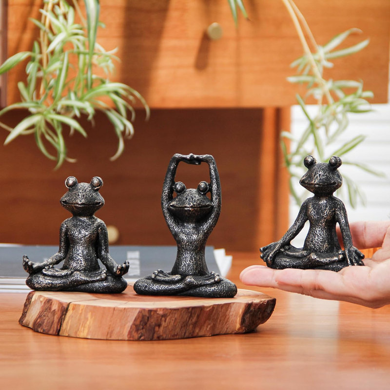 Jahvier Figurines & Sculptures