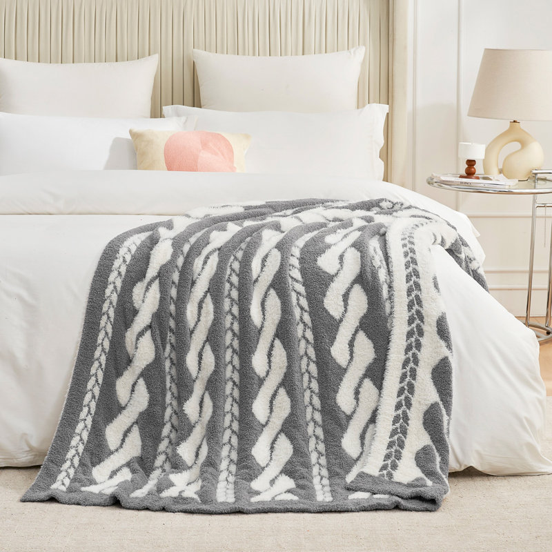 Reversible Faux Fur Knit Blanket Soft Feather Yarn Throw Blanket Lightweight Cozy Washable Fluffy Blanket For Sofa Couch Chair Bed