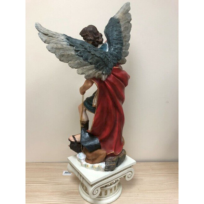 Statue Encarnacion St. Michael
