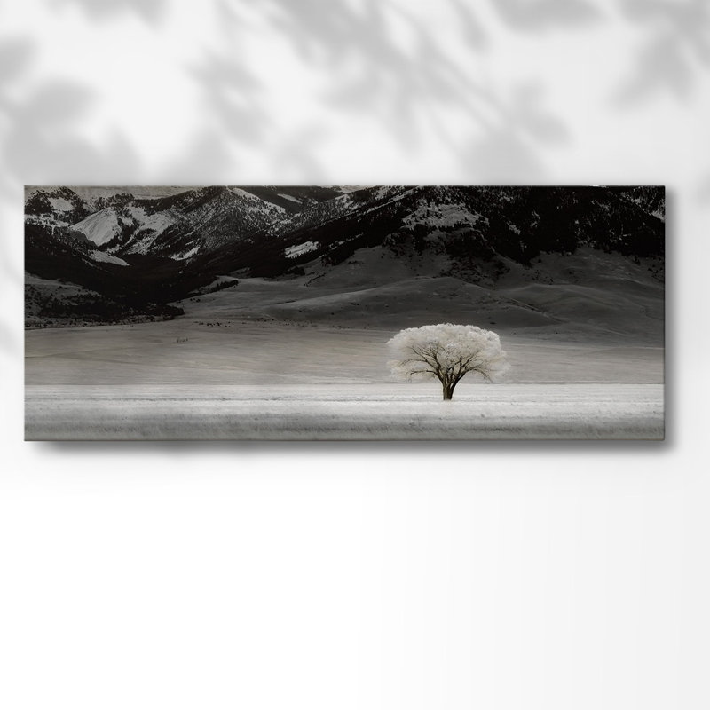 Arbre solitaire sur toile, H 8 po x l 20 po x P 1,5 po