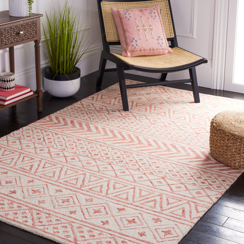 Bewe Hand Tufted Wool/Cotton/Latex Geometric Rug in Ivory/Pink, Rectangle 5' x 8'