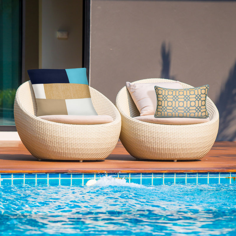 Appliqued Outdoor Reversible Throw Pillow