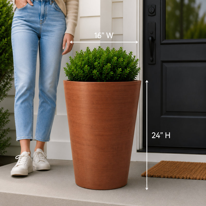 Grand pot à fleurs Miley, Terracotta, H 24 po x l 16 po x P 16 po