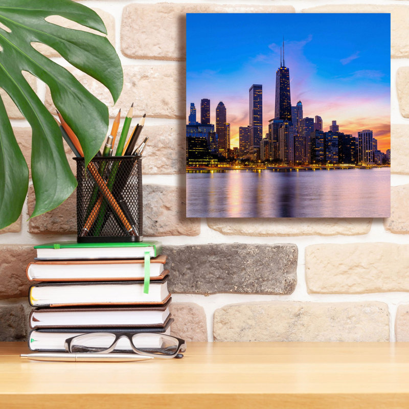 «Chicago - Amber Sunset Glow» par Epic Portfolio, art mural sur toile, H 12 po x l 12 po x P 0,75 po