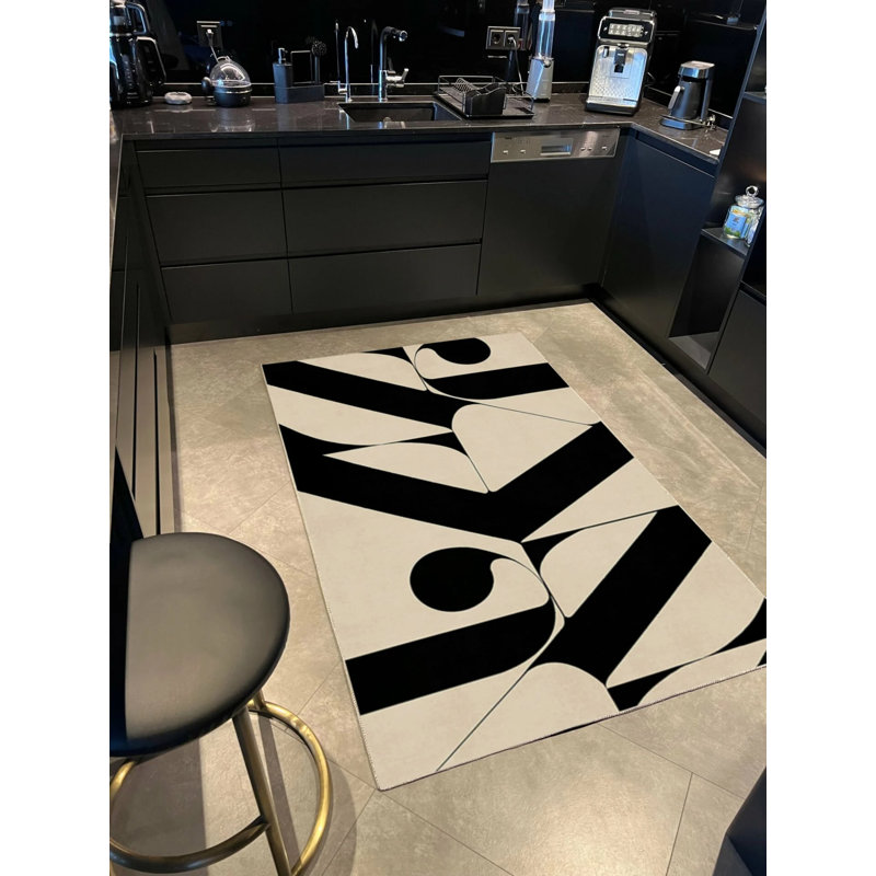 Tapis intérieur / extérieur en polypropylène tissé à la machine Rikeisha, Rectangle 2 pi 7 po x 4 pi 11 po