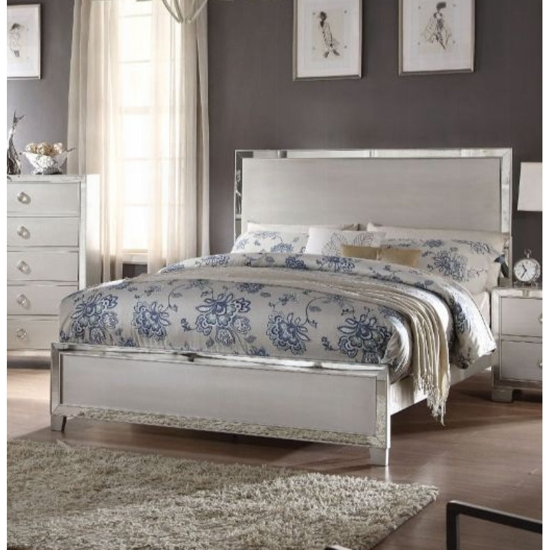 Voeville II Standard Bed, Queen