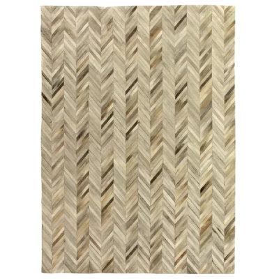 Natural Hide Cowhide Chevron Area Rug in Silver