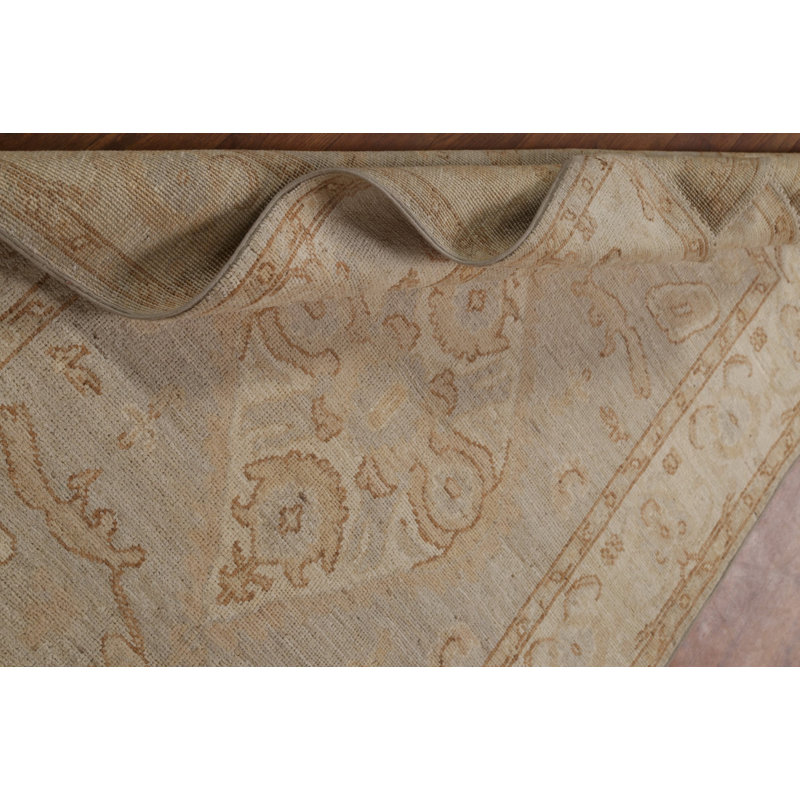 Tapis oriental en laine beige / ivoire 3 pi 10 po x 5 pi 8 po Oriental