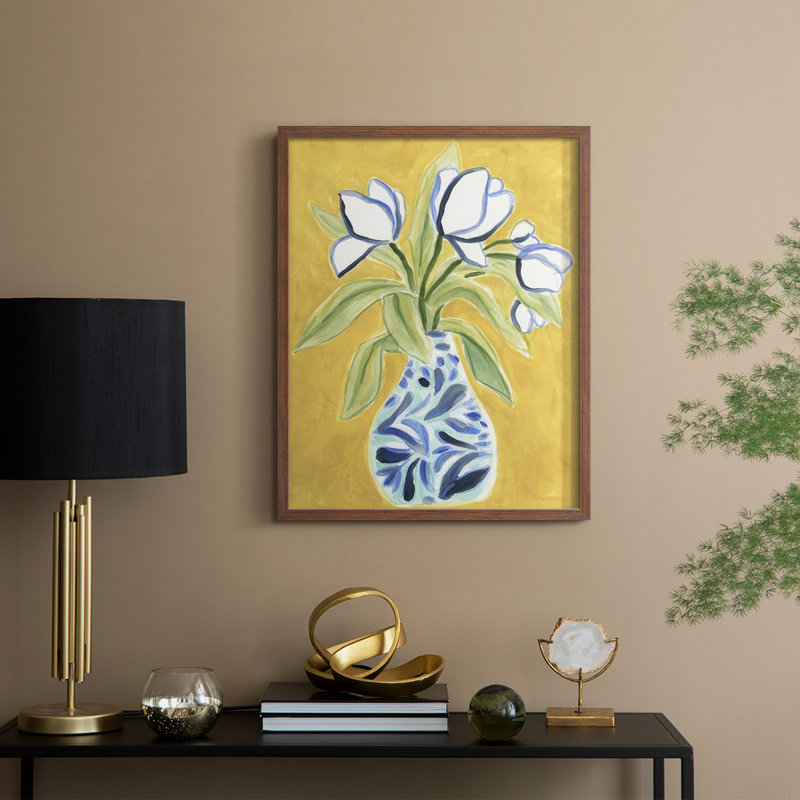 Vase de tulipes I, reproduction encadrée - bois massif, H 30 po x l 24 po, Noyer