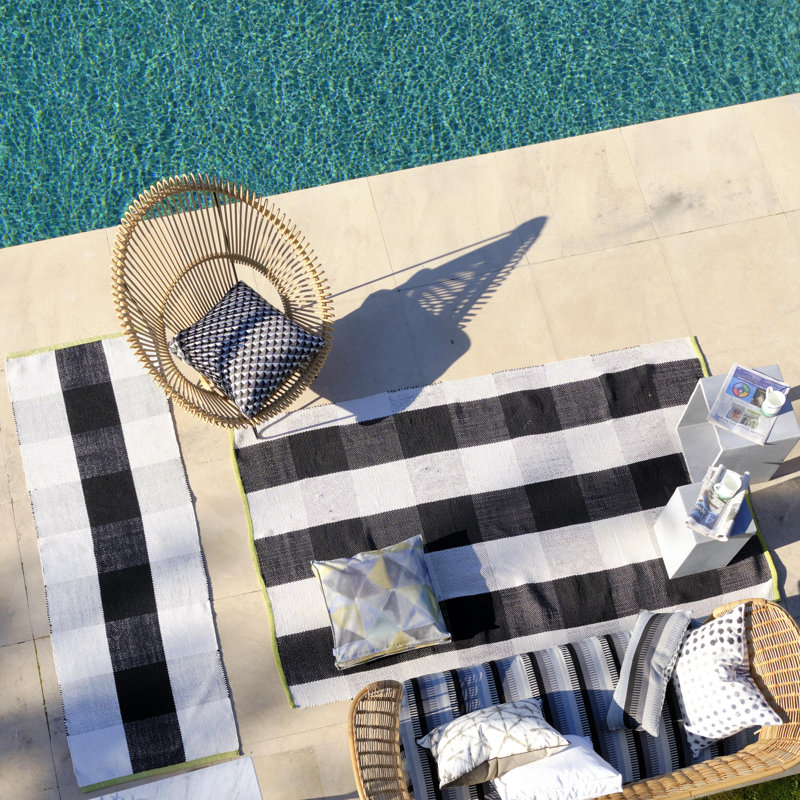 Saliya Noir Outdoor Rug, Runner 2'6" x 8'2"