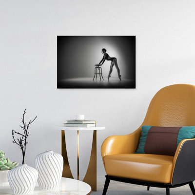 «Elegant Ballet Pose», impression d'art dramatique classique et classique