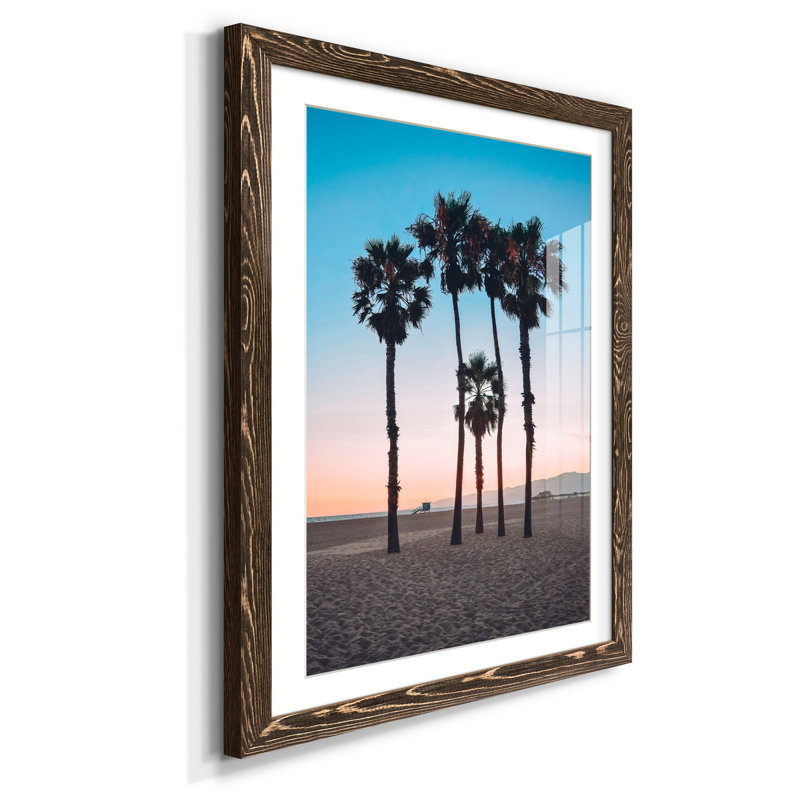 Tranquil Ocean I - reproduction de photo sur papier encadrée, H 31,5 po x l 23,5 po x P 1,5 po, Noyer