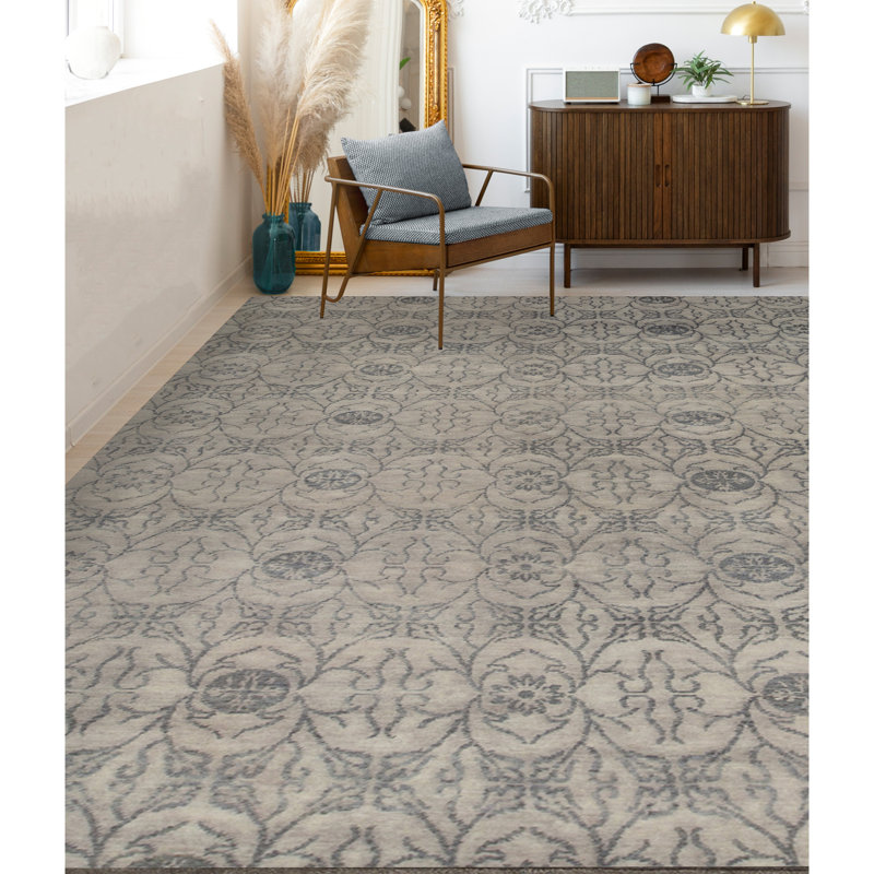 Windsom Damask Area Rug in Gray/Brown, Rectangle 8'2" x 10'1"