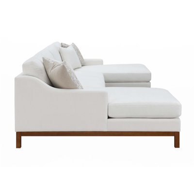 Sectional Sofa W/4 Pillows