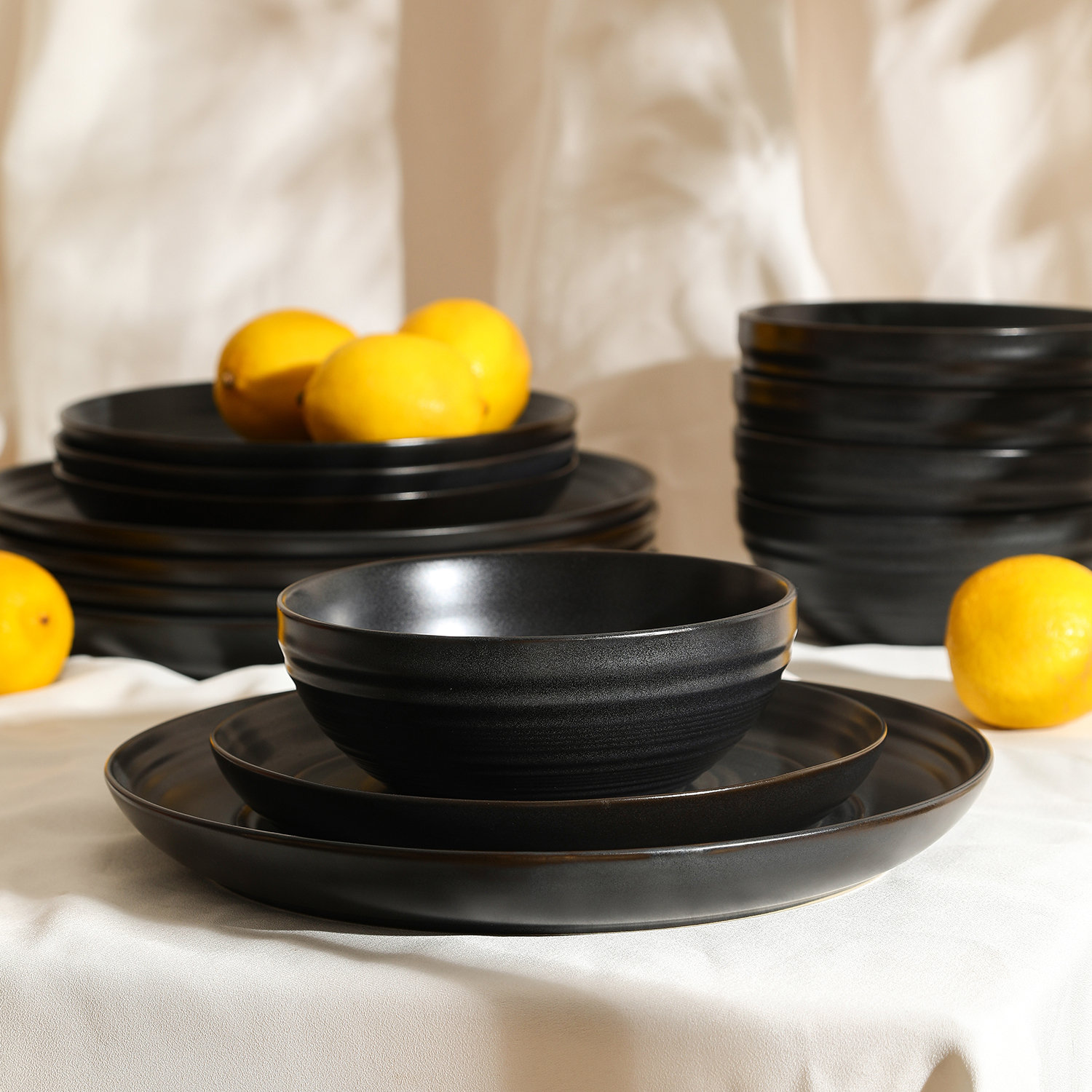 Elio Stoneware Dinnerware Set, Black