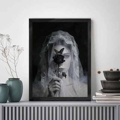 Élégante art mural encadré sur toile avec cadre en bois noir