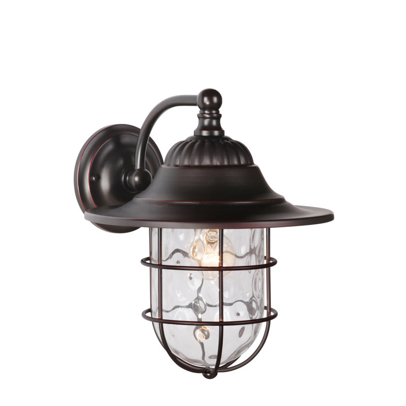 Luminaire de grange d'extérieur Fairmont, 10.63" H x 8" lx 8.8" D