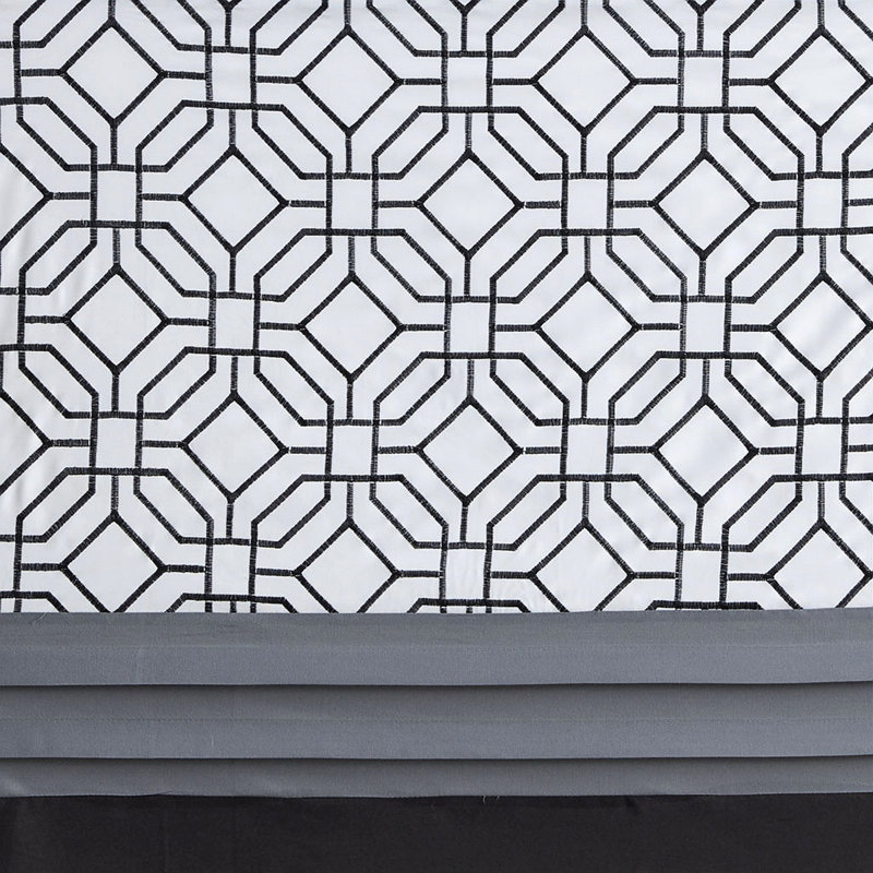 Rideau de douche brodé et découpé, Black/Grey