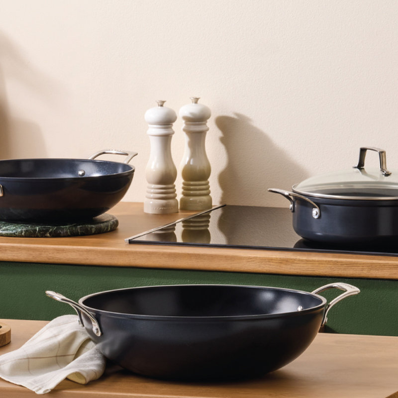 Le Creuset Essential Non-Stick Ceramic Wok 6.3 Qt.