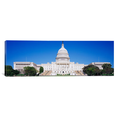 " Facade Of A Government Building, Capitol Building, Capitol Hill, Washington DC, USA "