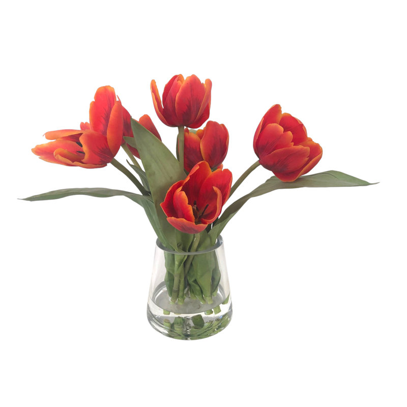 Tulipes rouges et oranges dans un vase en verre court Pymrid