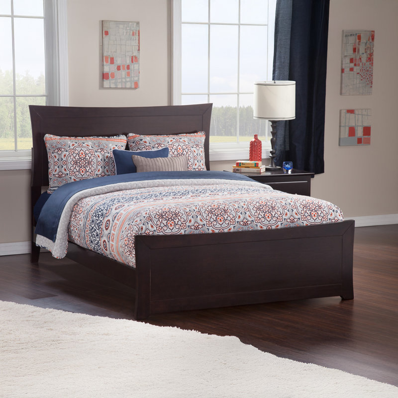 Fleenor Solid Wood Foundation Bed with Matching Footboard and Built-in Charging Station, Queen, Espresso