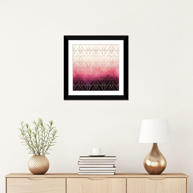 «Art Deco Triangle Ombre», impression sur toile, H 16 po x l 16 po x P 1 po, Papier d'art encadré noir, Blanc
