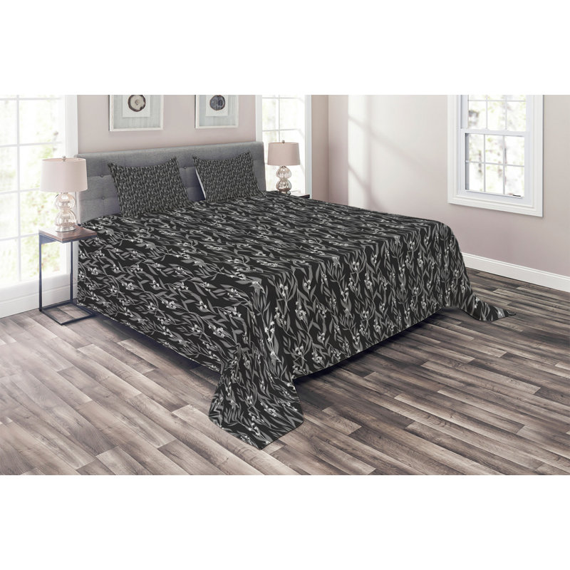 Farmhouse / Country Polyester Floral Coverlet, King Bedspread + 2 Shams