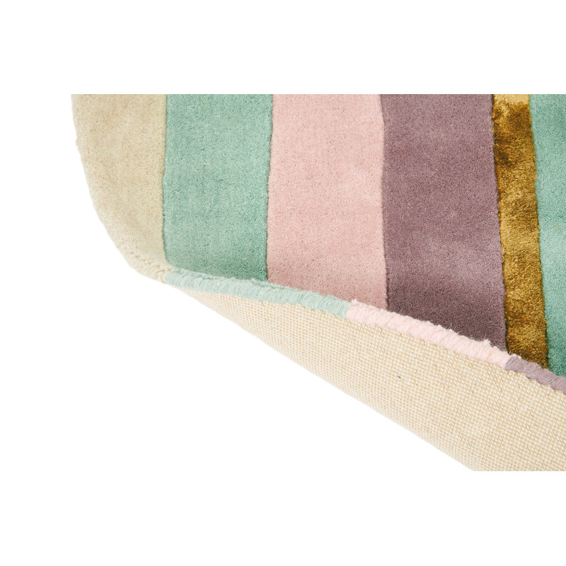 Hand Tufted Area Rug in Pink/Green, Round 4'11"