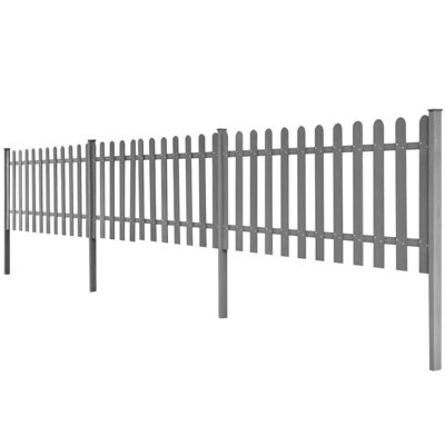 Clôture en bois gris