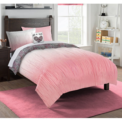 Kids Wild At Heart Twin Bed In A Bag Set with Decorative Pillow