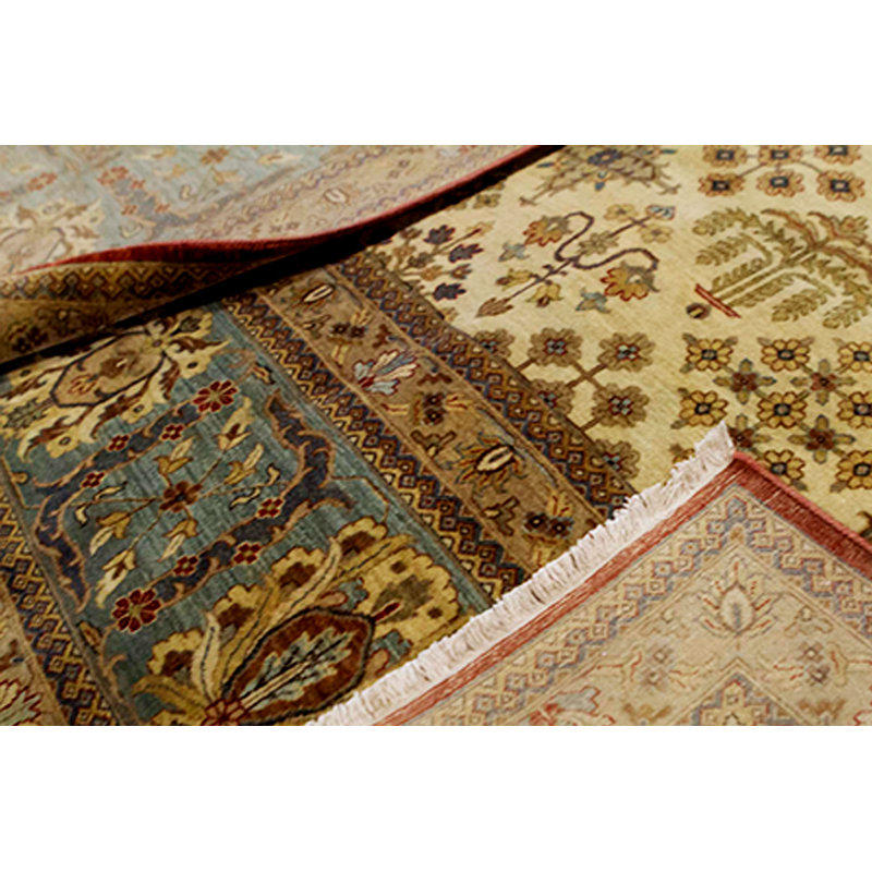 Wool Oriental Area Rug in Rust/Beige