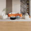 Table basse moderne en cuir clair avec plateau en marbre-750083610