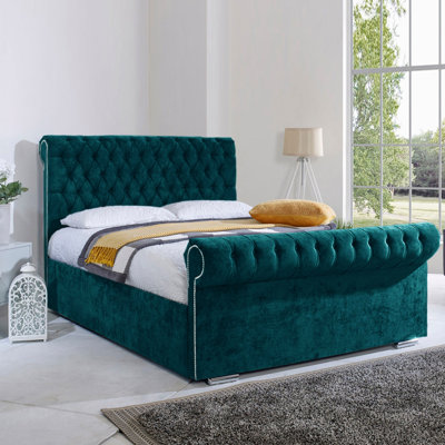 Fancy_Sleigh Bed