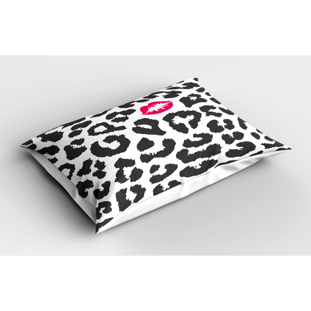 Kiss Polyester Animal Print Sham Set Ambesonne