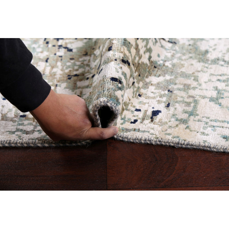 Tapis rectangulaire ivoire / gris clair / bleu noué à la main 4 pi x 6 pi 1 po