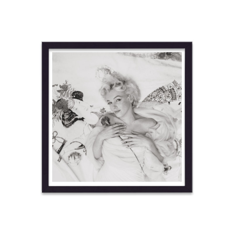 Marilyn Monroe Lying On Bed Holding Rose - Single Picture Frame Print