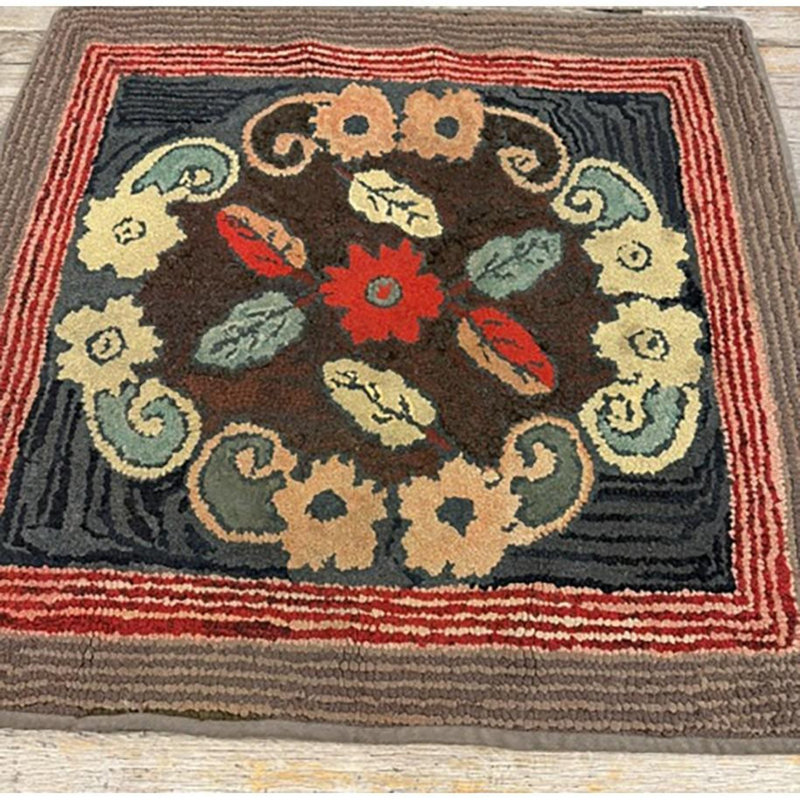 Tapis traditionnel crocheté en laine traditionnel américain à motif de feuilles des années 1880 3 pi 0 po x 3 pi 0 po