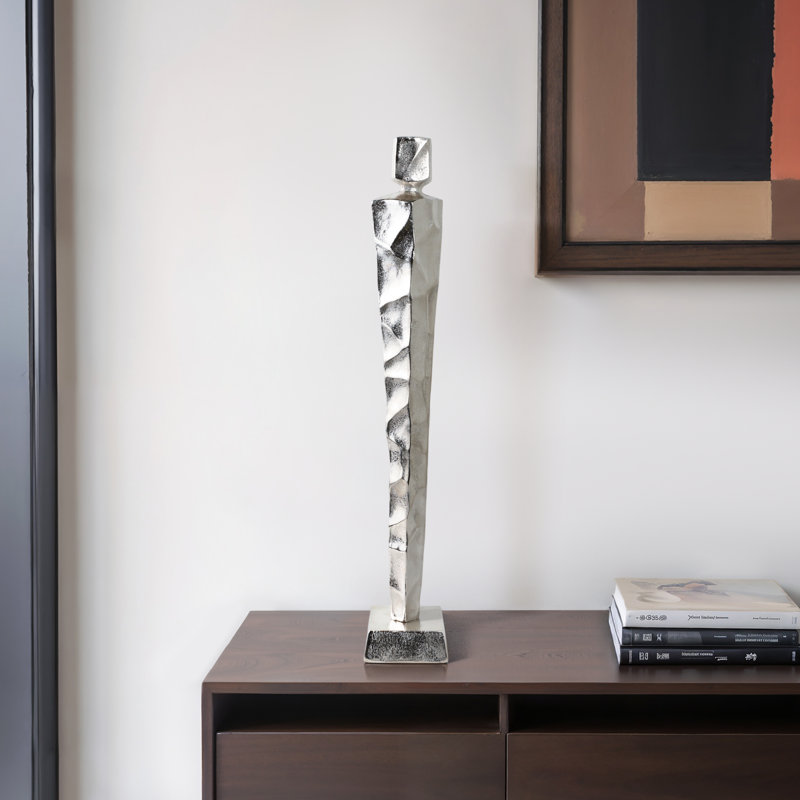 Harhay argenté statuaire, H 32 po x l 5 po x P 5 po