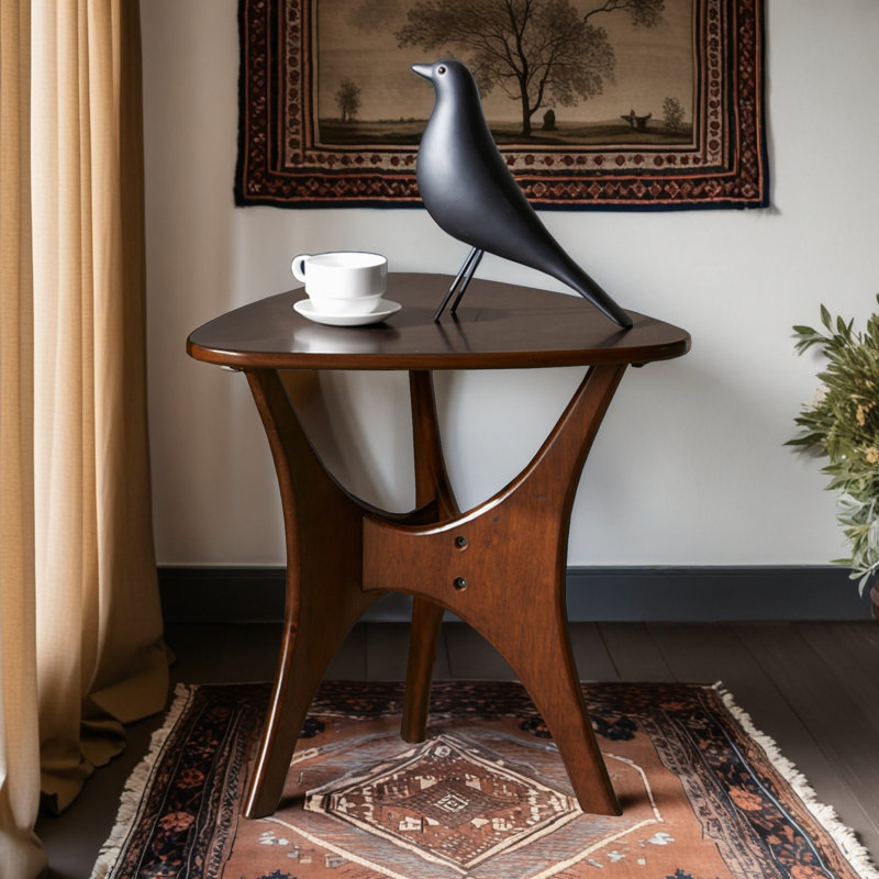 Table basse Mid-Century Triangle - Table d'appoint en bois de pacane pour le salon