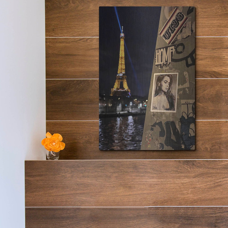 «Paris Stick» par Ebi Designs par Loui Jover, art mural en métal