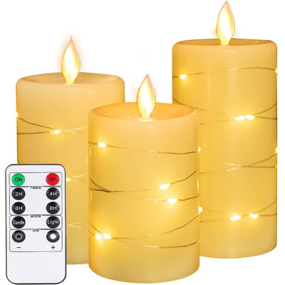 Clignotant des bougies romantiques pour la Saint-Valentin