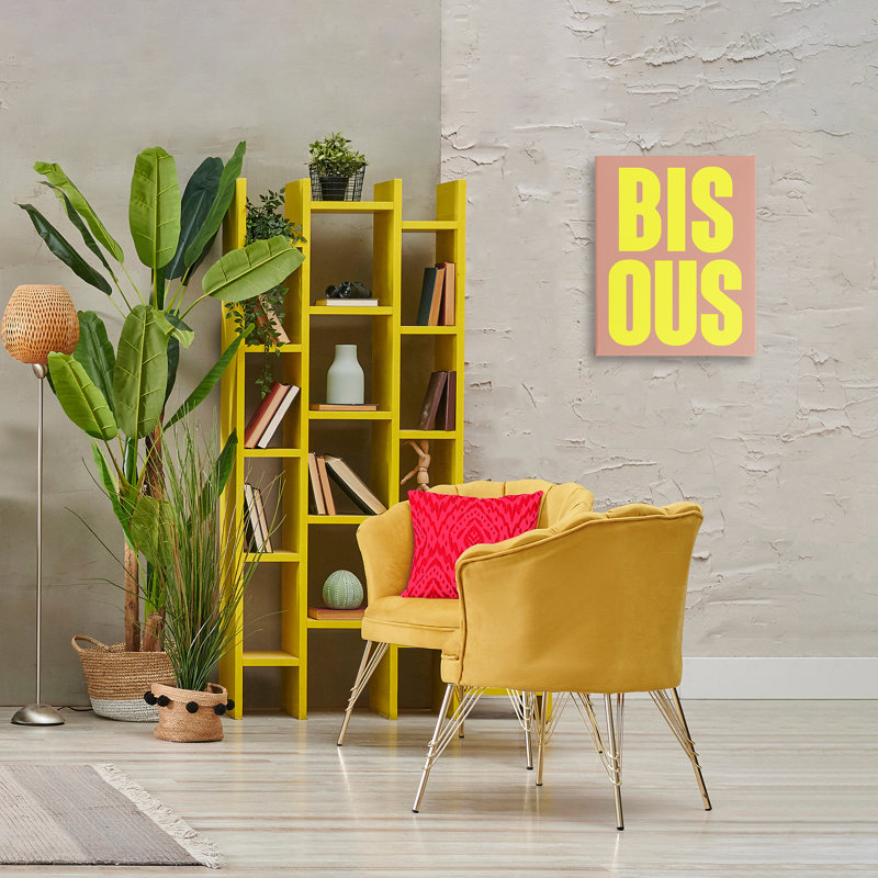 Bisous Kiss, toile typographique, conception de House of Lulu, 20" H x 16" W