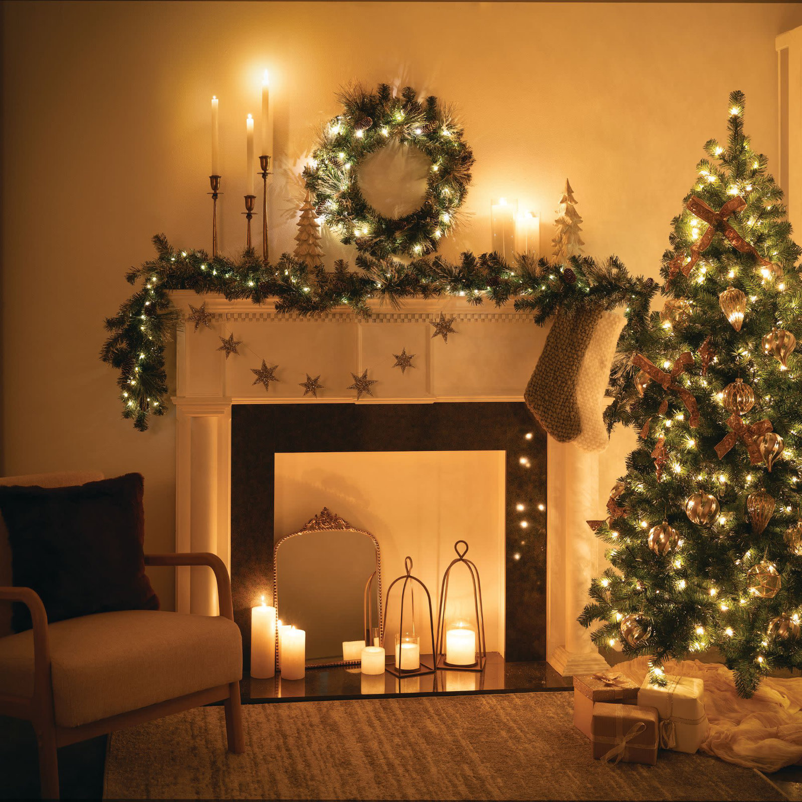 108" Pre-Lit Christmas Garland