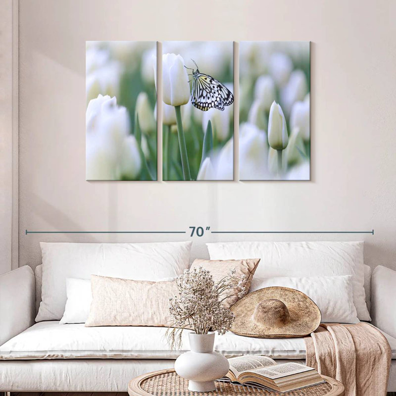 Papillon blanc perle, H 28 po x l 45 po