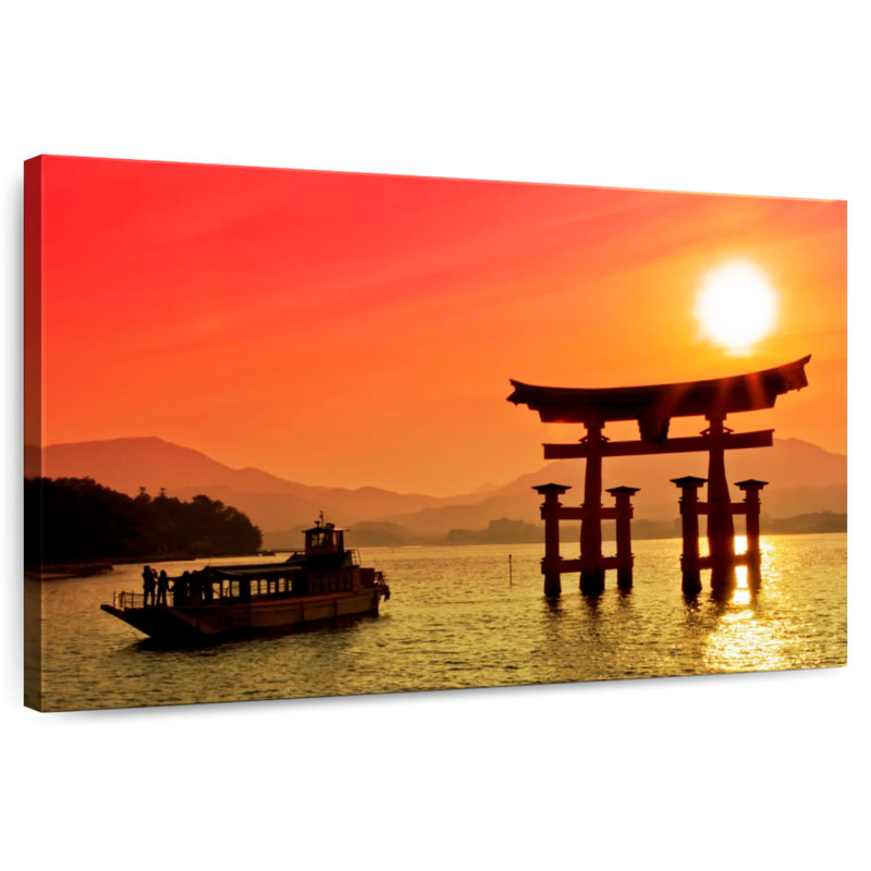 Lilie Miyajima Torii Gate Sunset, H 34 po x l 51 po