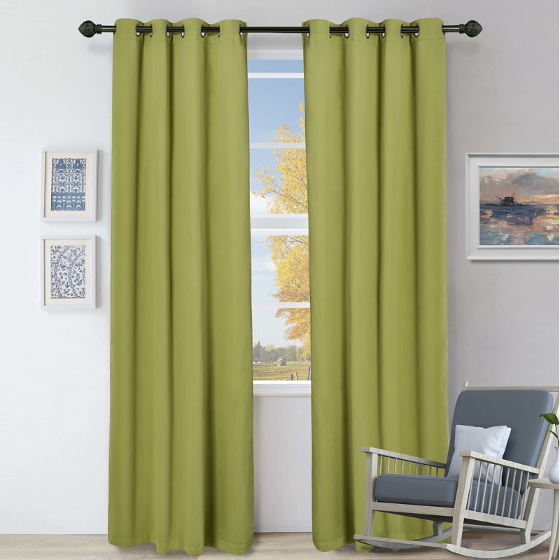 Paire de rideaux obscurcissant avec œillets Millendon, L 52 po x L 108 po, Sauge